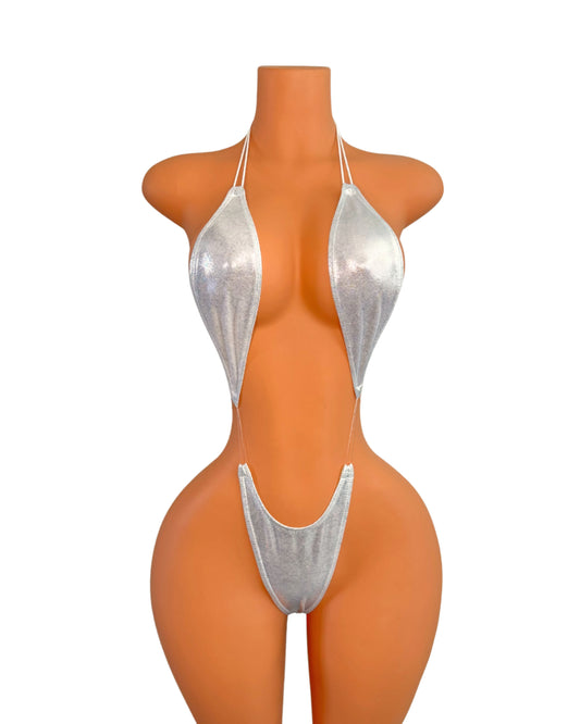 Kimberley Sling Shot in Shimmery Silver